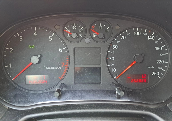 Audi A3 cena 8900 przebieg: 252829, rok produkcji 2001 z Rypin małe 137